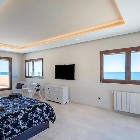 Irene, Large First Line With Amazing Sea- And Coast Views And Large Private Swimming Pool! * Alicante