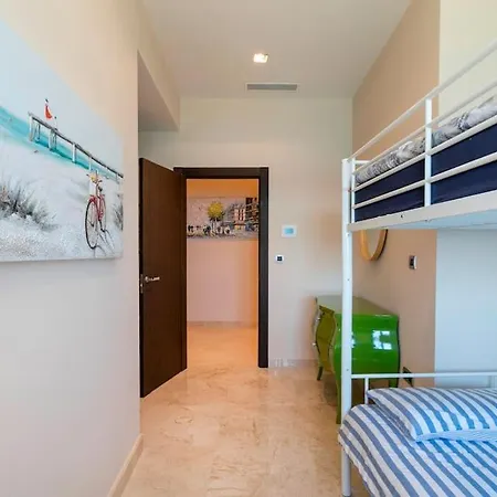 Willa Irene, Large First Line With Amazing Sea- And Coast Views And Large Private Swimming Pool!